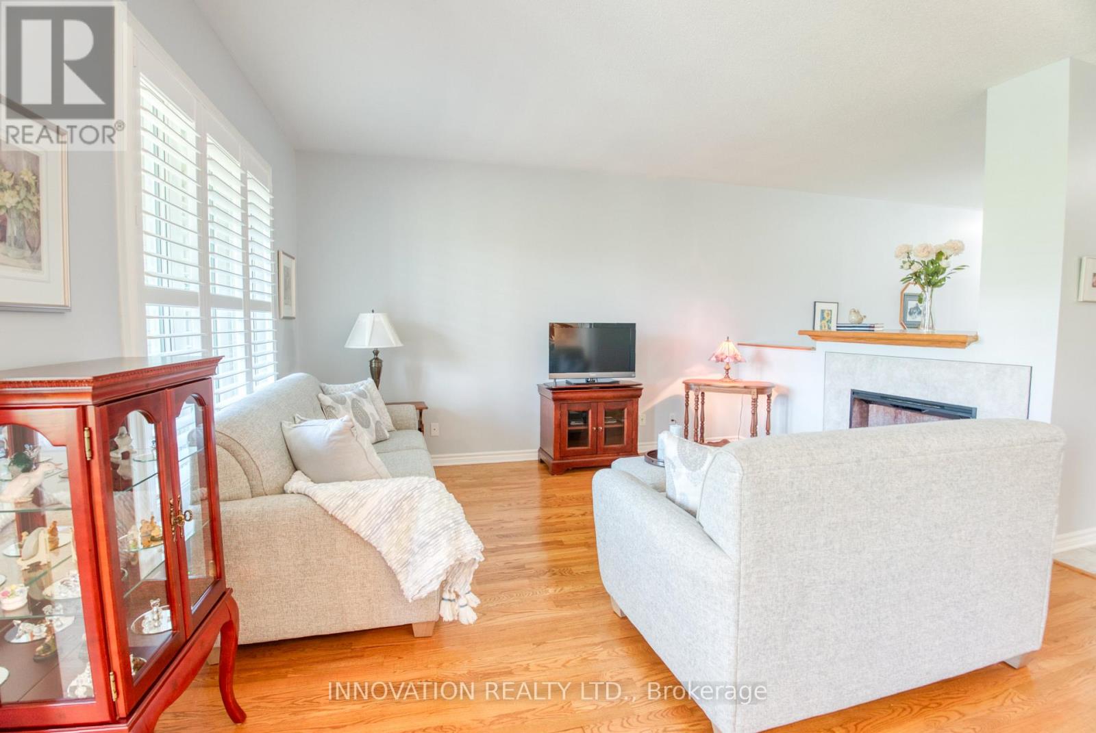 13 Eileen Crescent, Ottawa, Ontario  K2S 1M3 - Photo 8 - X12396012