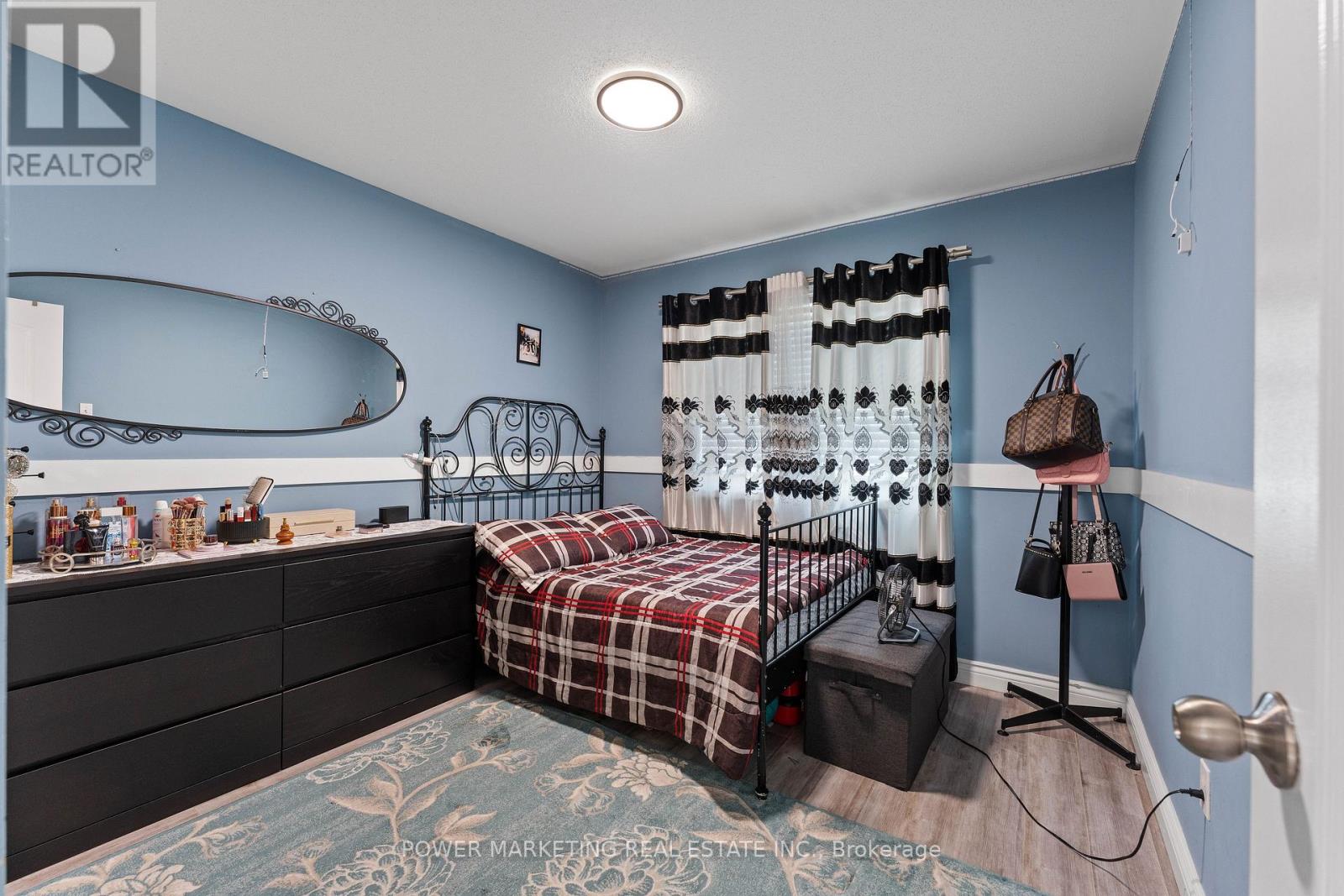 2316 Longwater Street, Ottawa, Ontario  K1W 1K7 - Photo 18 - X12396028