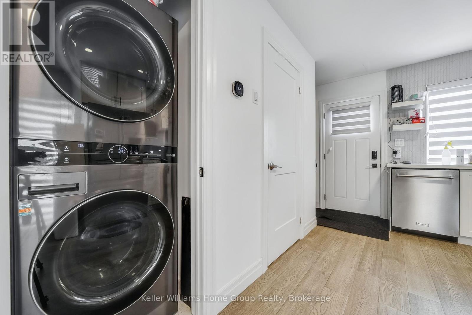 497-499 Evans Avenue, Toronto, Ontario  M8W 2V2 - Photo 12 - W12396025