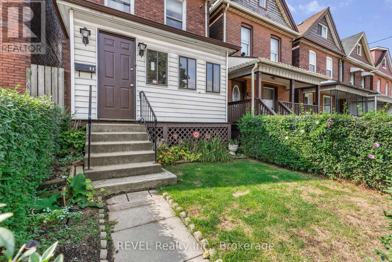 Property at 44 GORDON STREET image 5