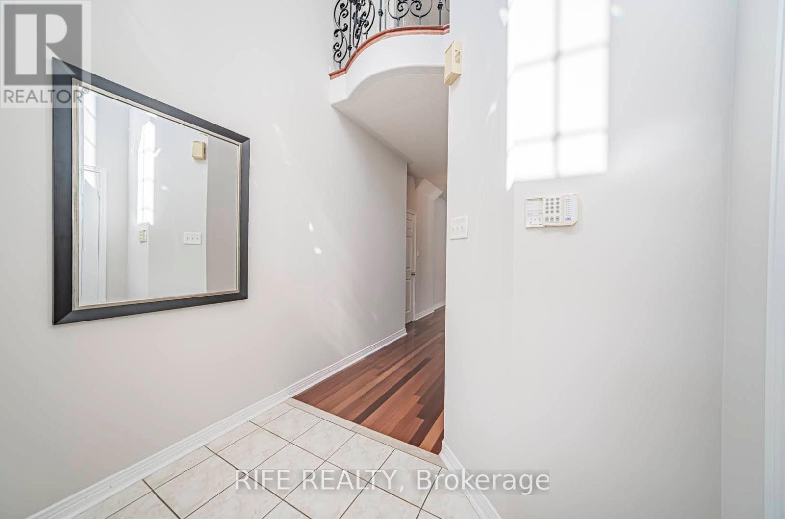 37 Burndenford Crescent, Markham, Ontario  L3P 7Z3 - Photo 13 - N12396031