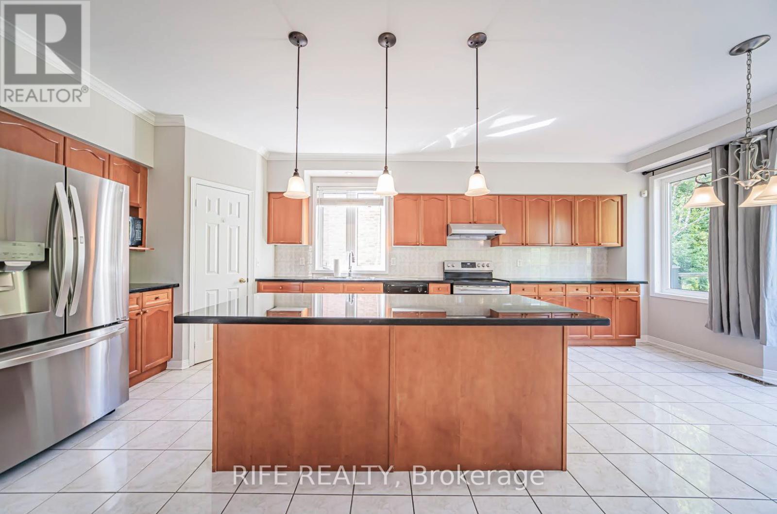 37 Burndenford Crescent, Markham, Ontario  L3P 7Z3 - Photo 23 - N12396031