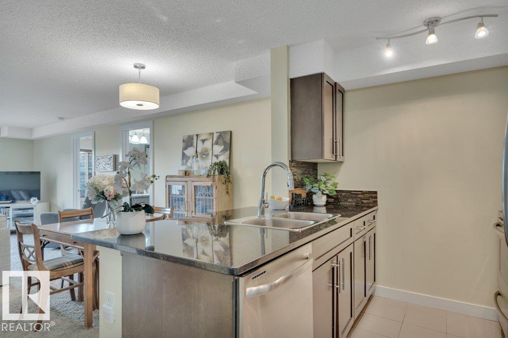 #110 11808 22 Av Sw, Edmonton, Alberta  T6W 2A2 - Photo 2 - E4457023