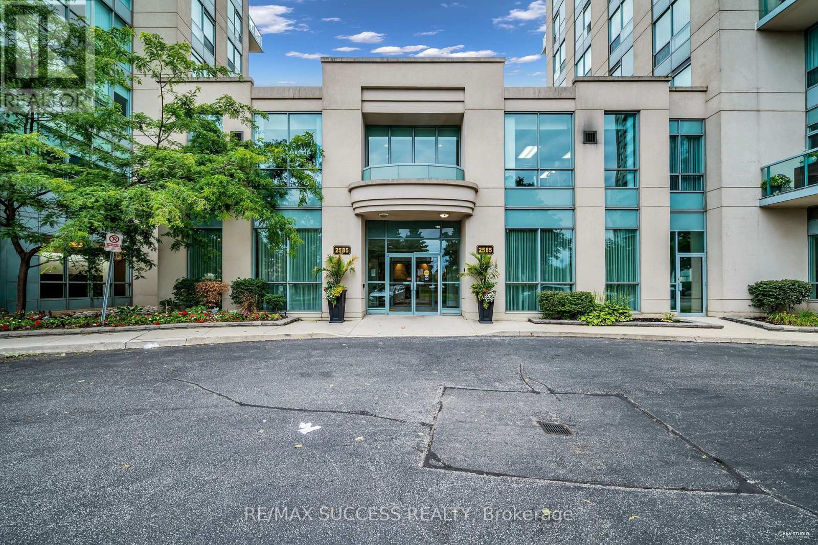 Property at 806 - 2565 ERIN CENTRE BOULEVARD image 3