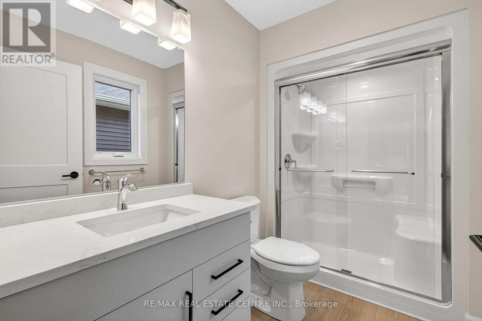 93 Moonstone Crescent, Chatham-Kent (Chatham), Ontario  N7M 0S2 - Photo 21 - X12396007