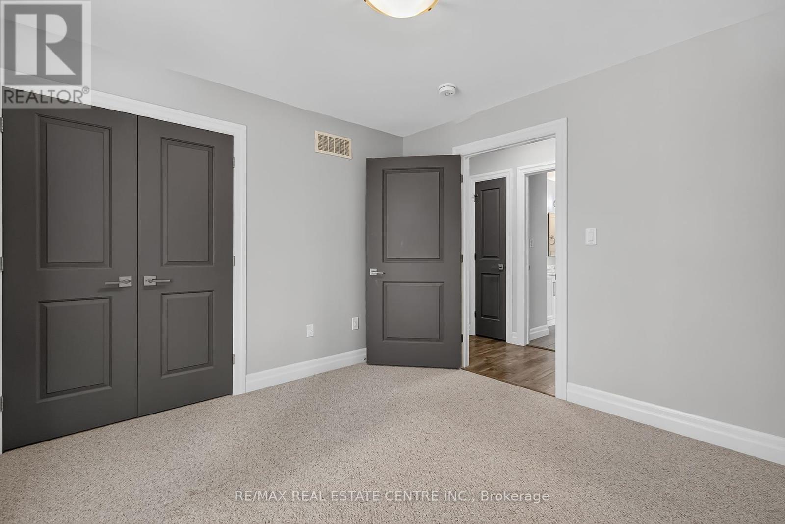 520 Molinari Street, Sarnia, Ontario  N7W 1C5 - Photo 15 - X12396026