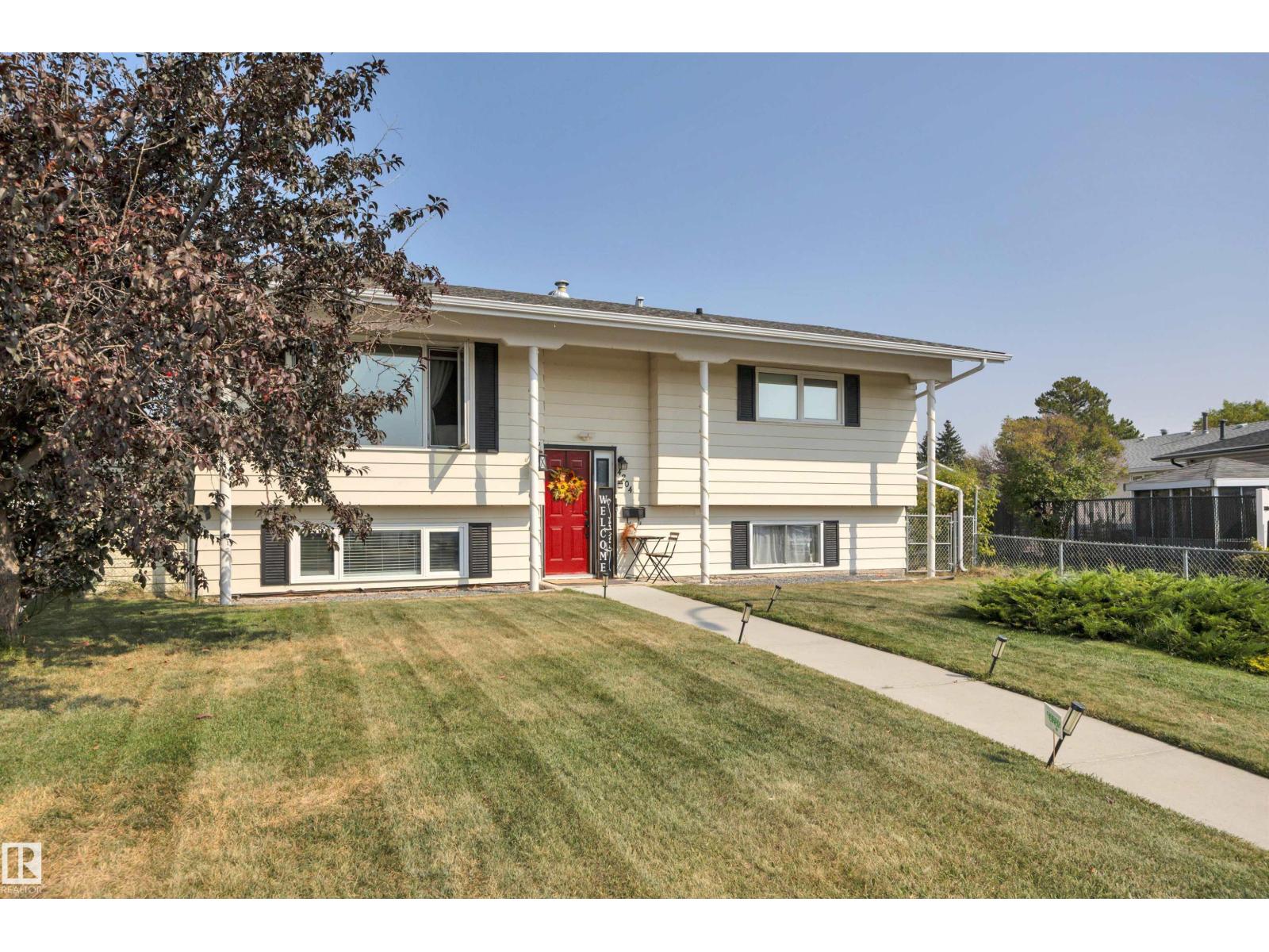 4204 42 Av, Leduc, Alberta  T9E 4S1 - Photo 4 - E4457135