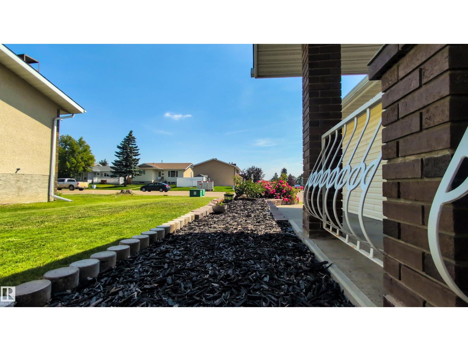 2404 80 St Nw, Edmonton, Alberta  T6K 3P6 - Photo 7 - E4457136