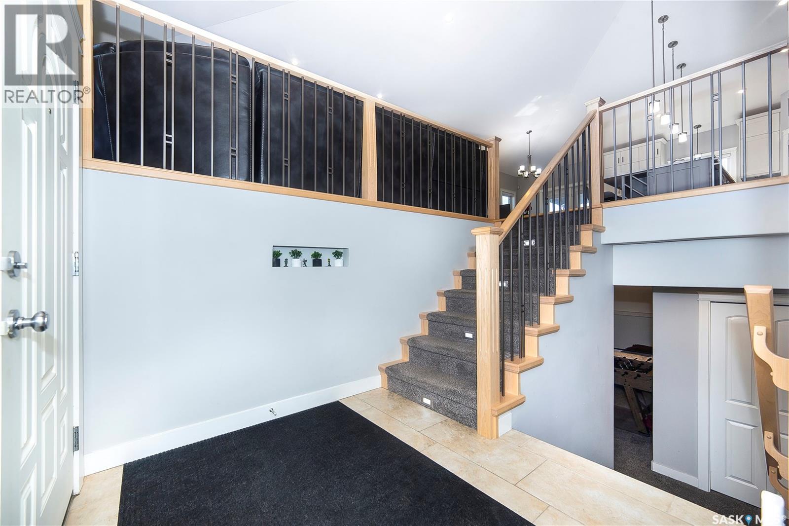 334 Gillies Crescent, Saskatoon, Saskatchewan  S7V 0J9 - Photo 2 - SK015740