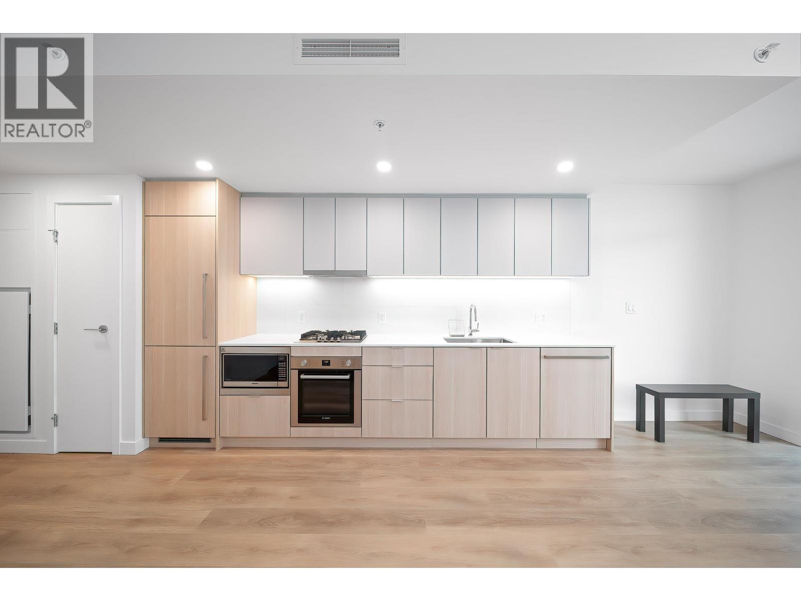 1305 308 Alderson Avenue, Coquitlam, British Columbia  V3K 0J2 - Photo 10 - R3046573