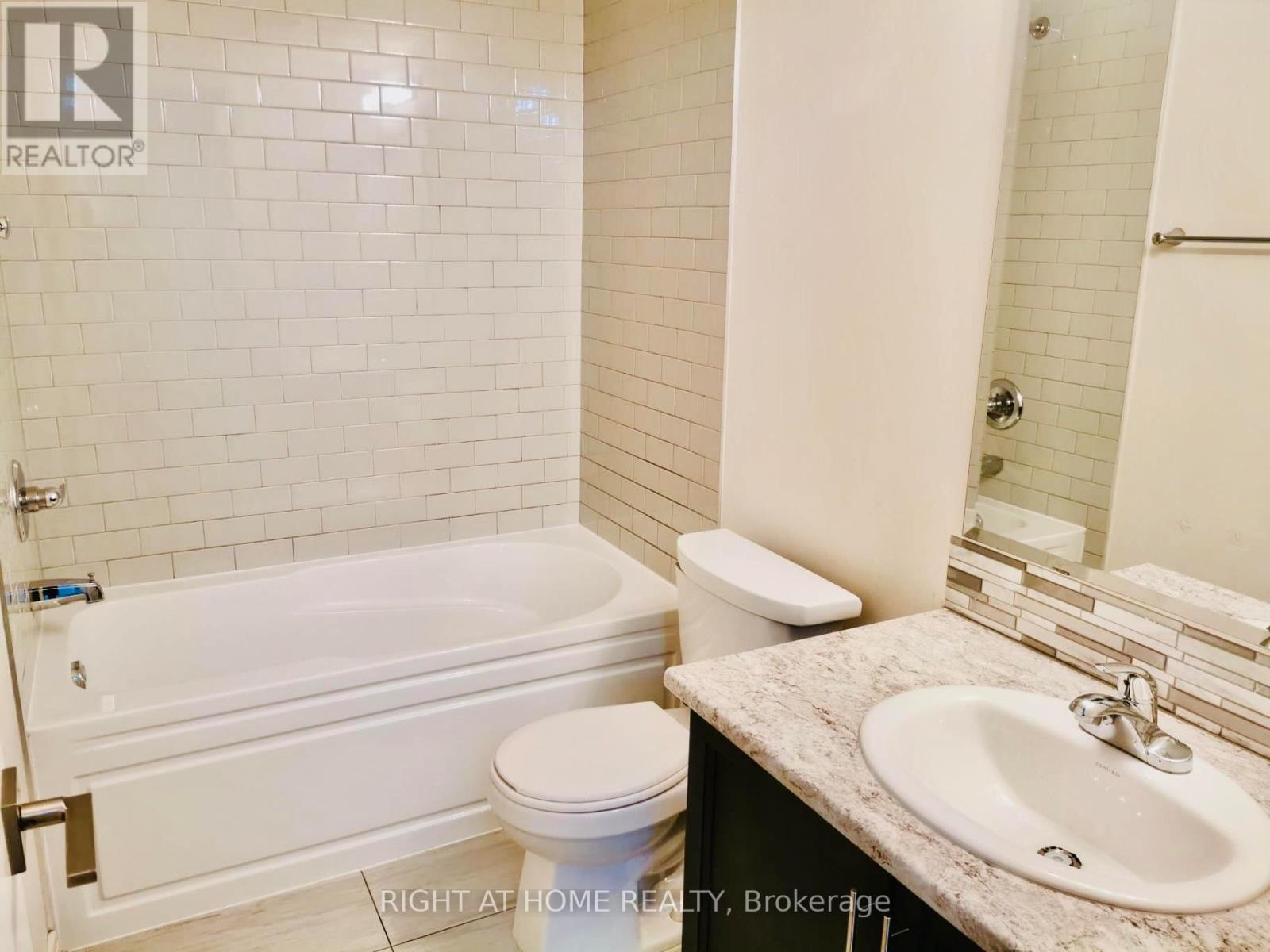 73 - 100 Dufay Road, Brampton, Ontario  L7A 4A2 - Photo 6 - W12396048