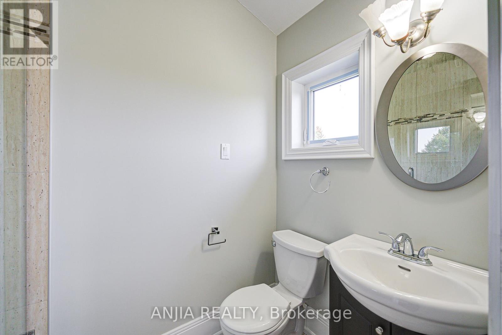 44 Bellini Avenue, Brampton (Toronto Gore Rural Estate), Ontario  L6P 0E2 - Photo 21 - W12396056
