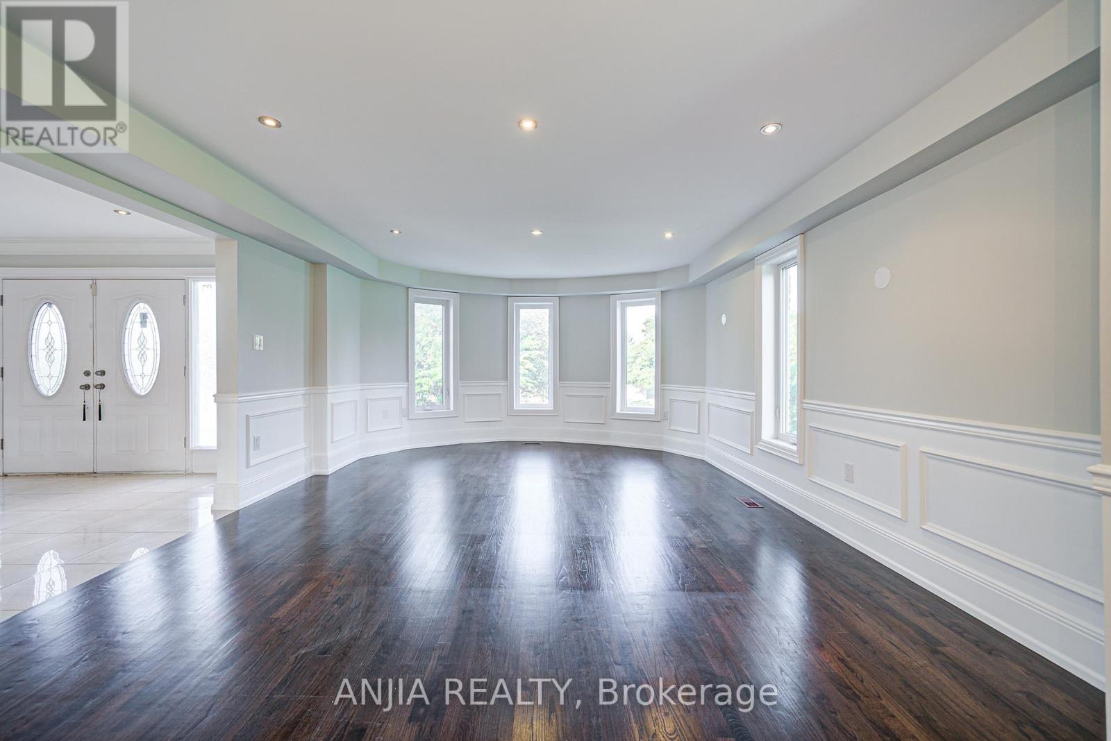 44 Bellini Avenue, Brampton (Toronto Gore Rural Estate), Ontario  L6P 0E2 - Photo 32 - W12396056