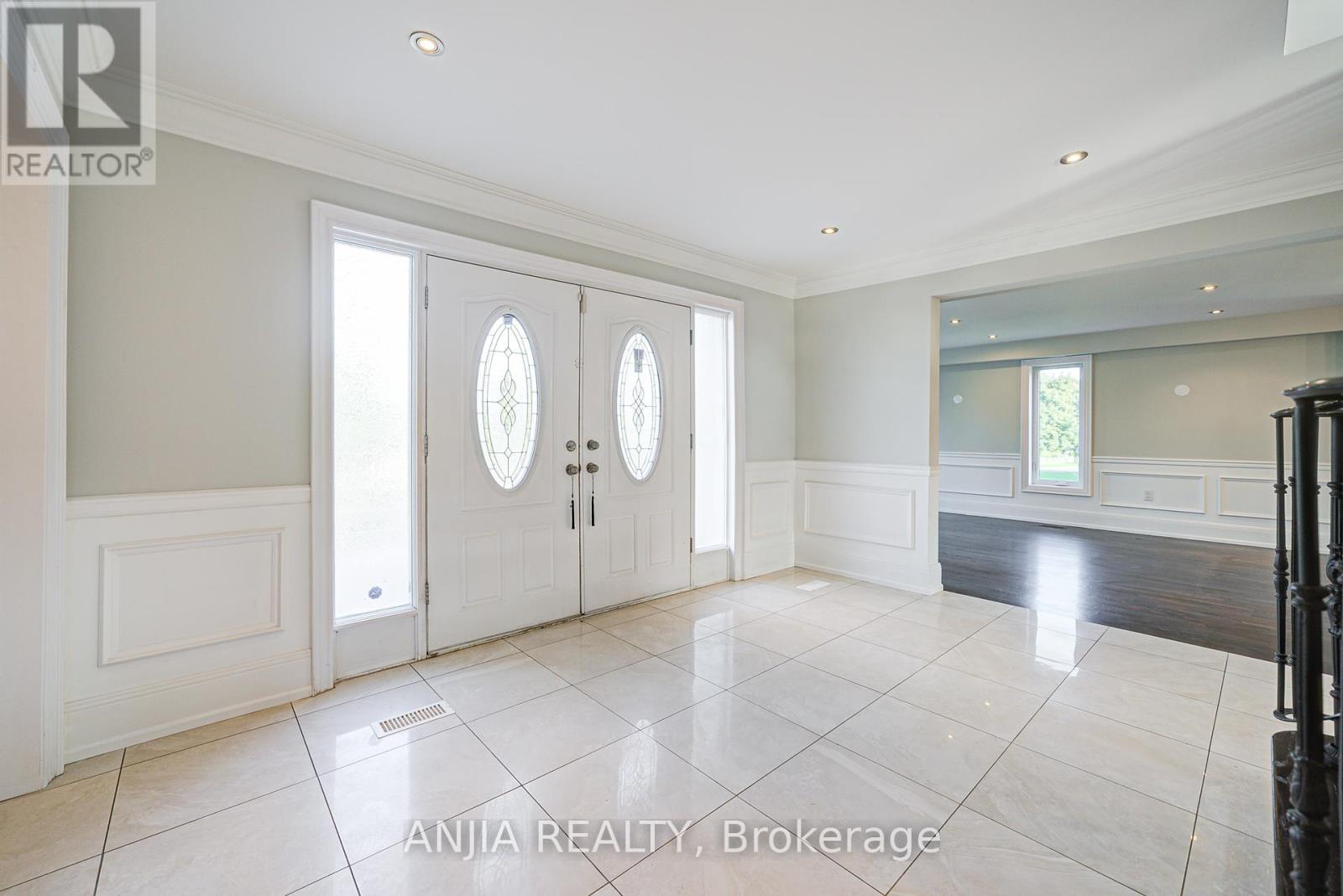 44 Bellini Avenue, Brampton (Toronto Gore Rural Estate), Ontario  L6P 0E2 - Photo 47 - W12396056