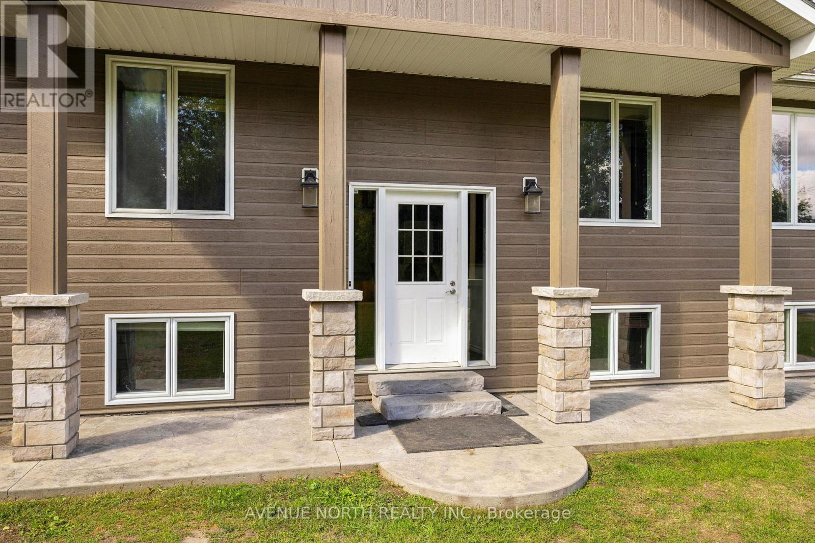 7843 Hwy 15 Highway, Beckwith, Ontario  K7C 3P2 - Photo 3 - X12396110