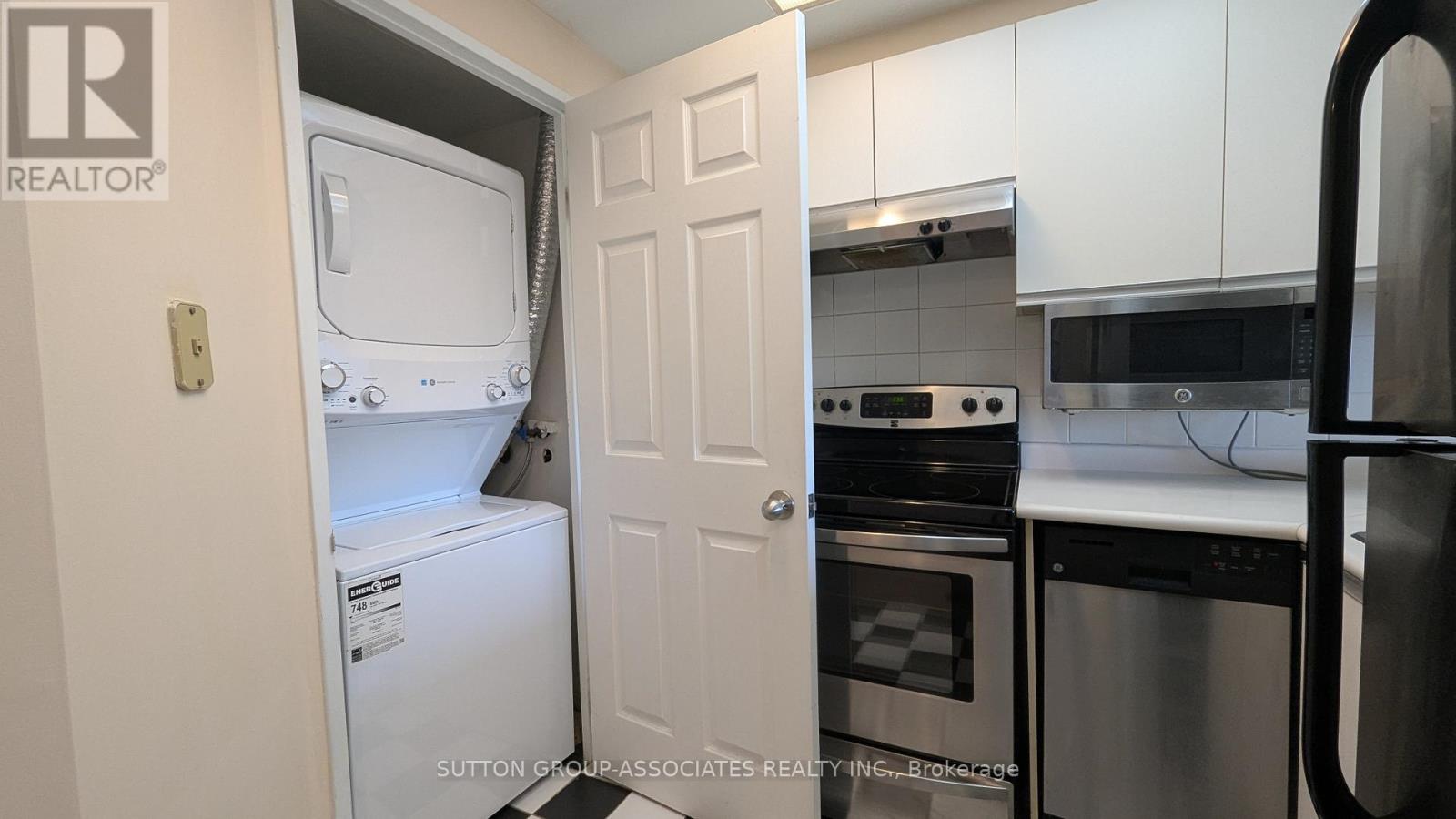 1808 - 7 Bishop Avenue, Toronto, Ontario M2M 4J4 - Photo 6 - C12396067