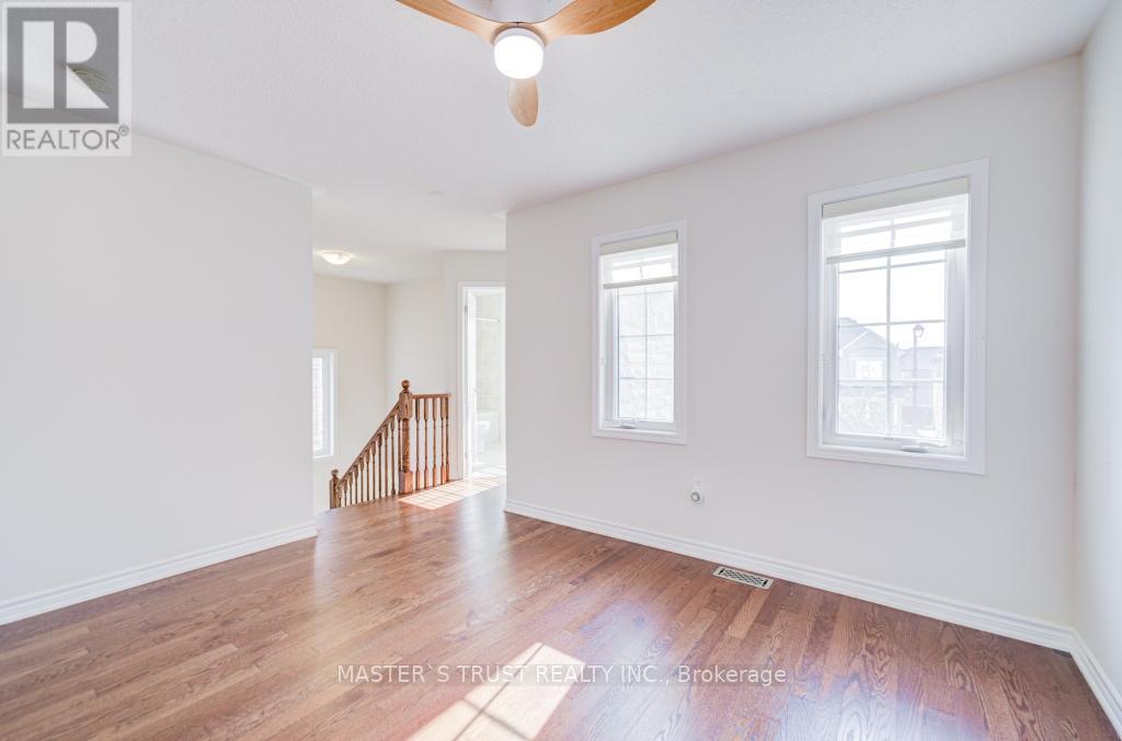 49 Clifford Dalton Drive, Aurora, Ontario  L4G 0T5 - Photo 21 - N12396082