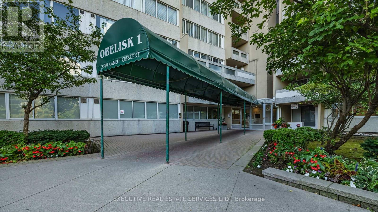 2002 - 3590 Kaneff Crescent, Mississauga, Ontario  L5A 3X3 - Photo 44 - W12396074