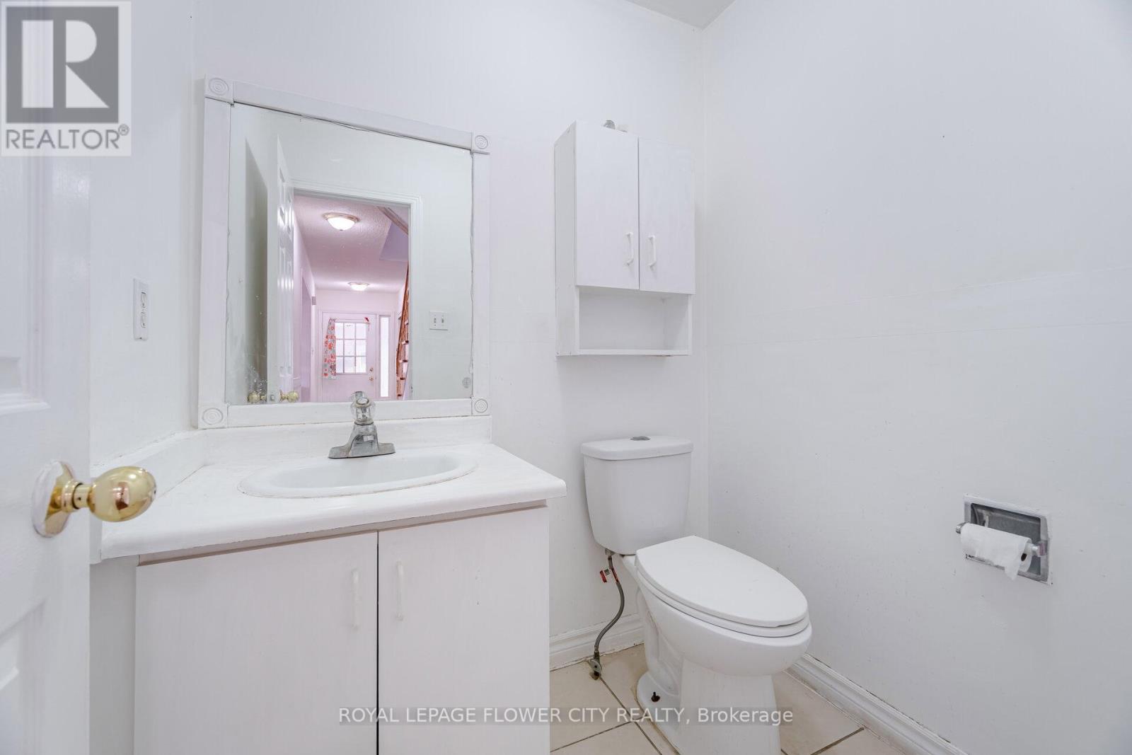 131 Millstone Drive, Brampton, Ontario  L6Y 4P4 - Photo 16 - W12396084