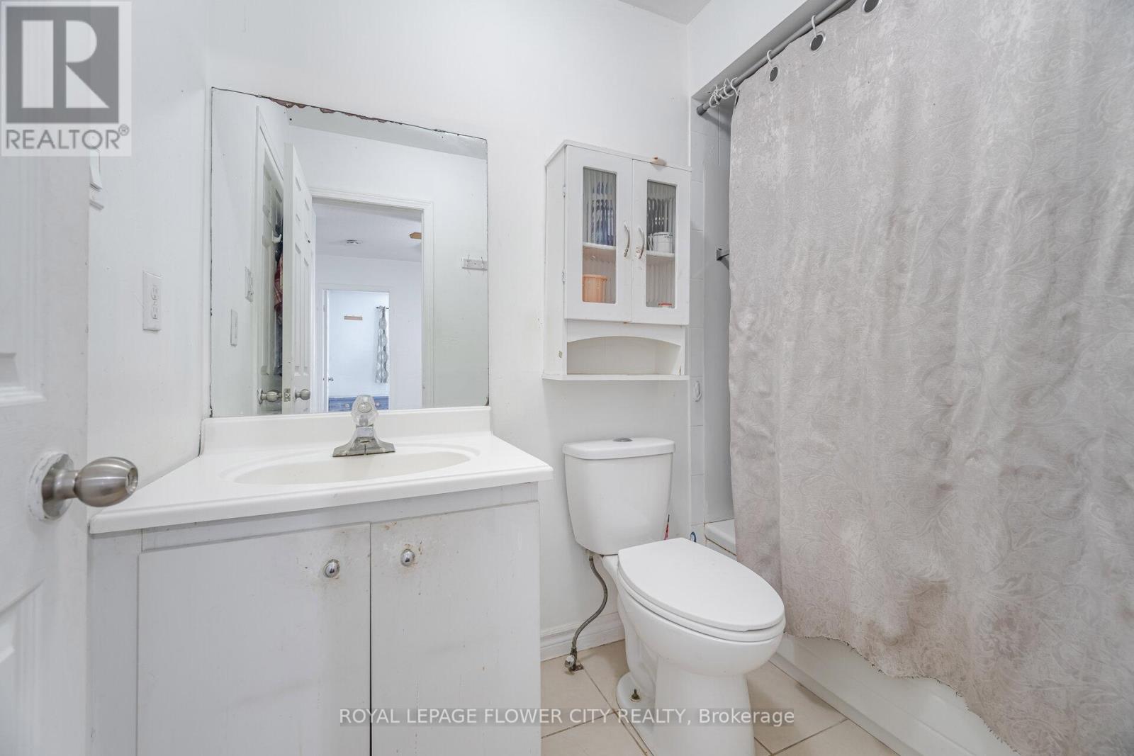 131 Millstone Drive, Brampton, Ontario  L6Y 4P4 - Photo 28 - W12396084