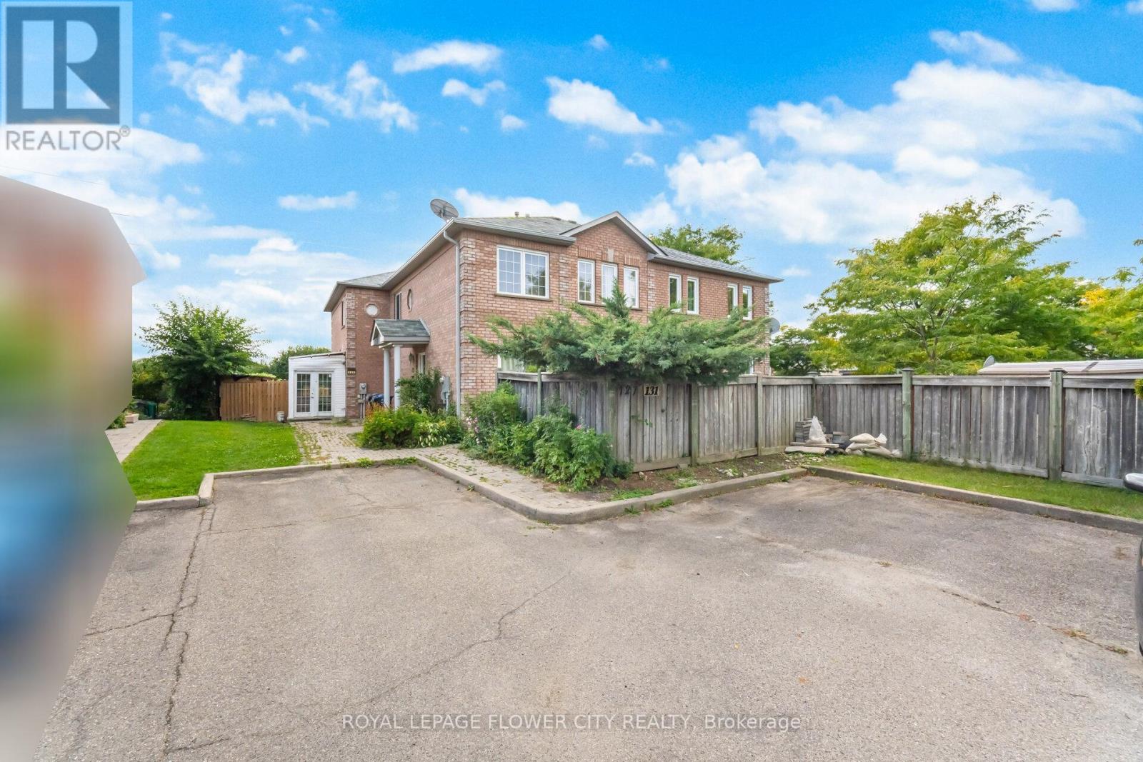 131 Millstone Drive, Brampton, Ontario  L6Y 4P4 - Photo 45 - W12396084