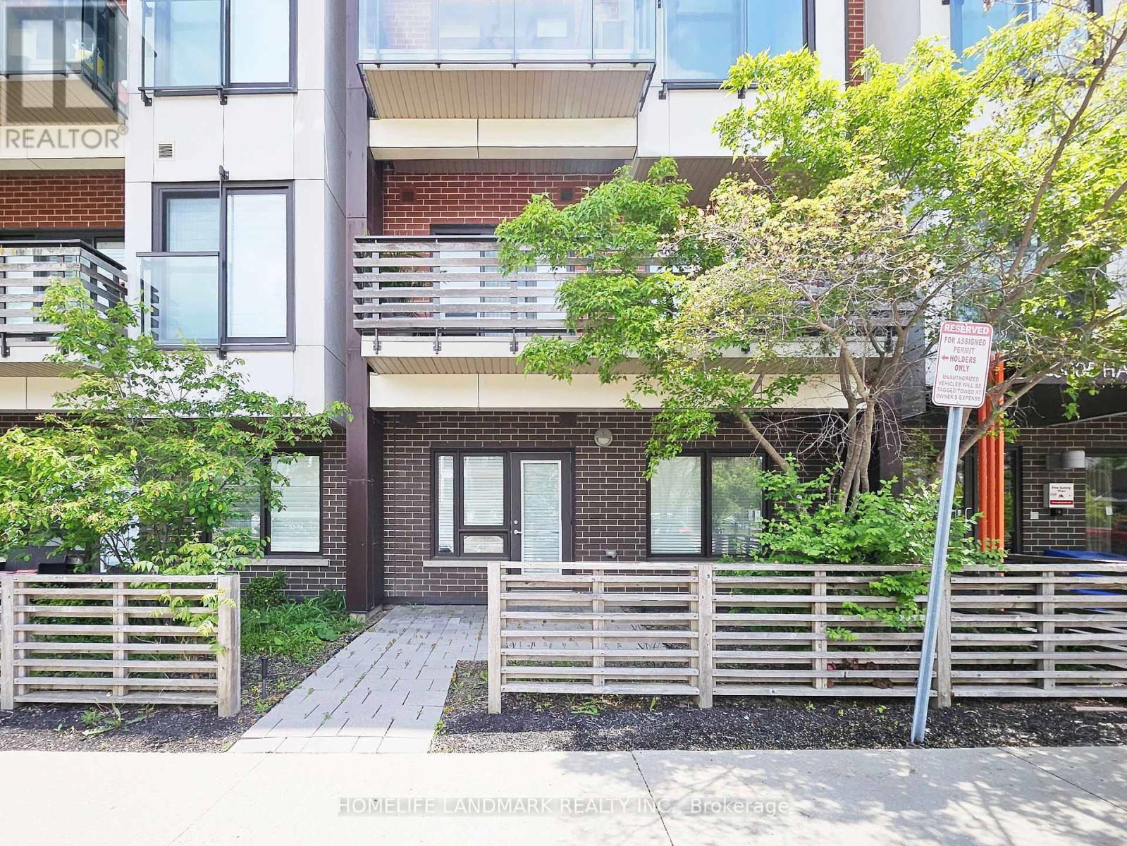 101 - 5005 Harvard Road, Mississauga, Ontario  L5M 0W5 - Photo 2 - W12396085