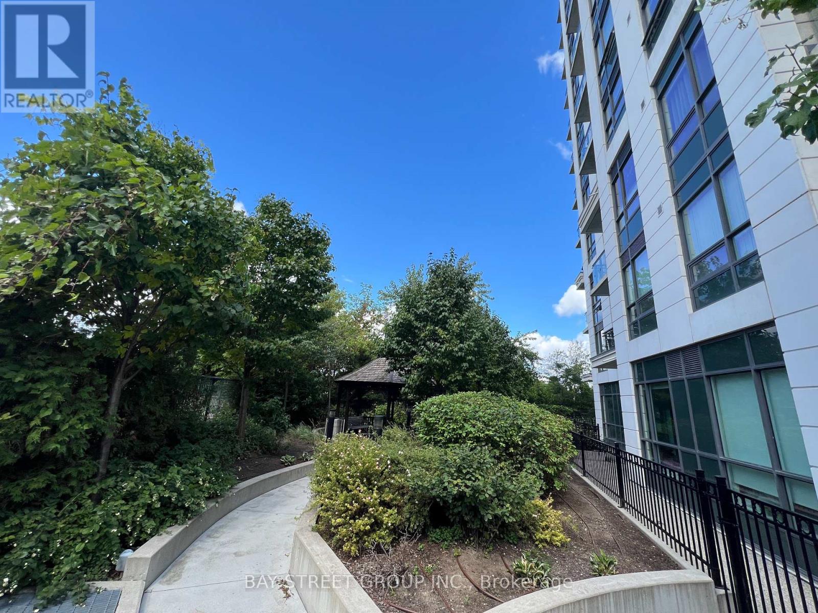 409 - 840 Queens Plate Drive, Toronto, Ontario  M9W 0W7 - Photo 14 - W12396091