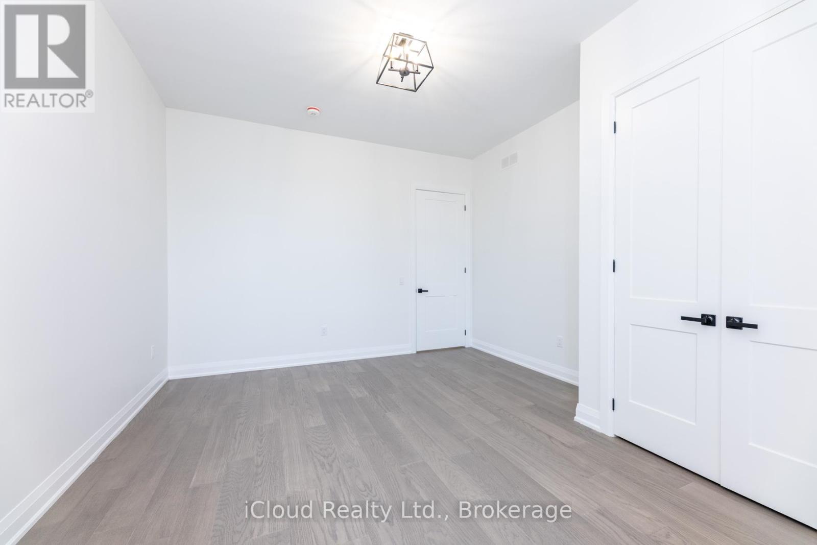 8 Prentis Court, Melancthon, Ontario  L9V 3M9 - Photo 16 - X12396088
