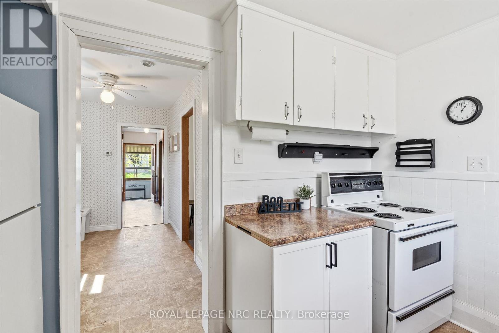 64 Haynes Avenue, St. Catharines, Ontario  L2R 3Z3 - Photo 15 - X12396133
