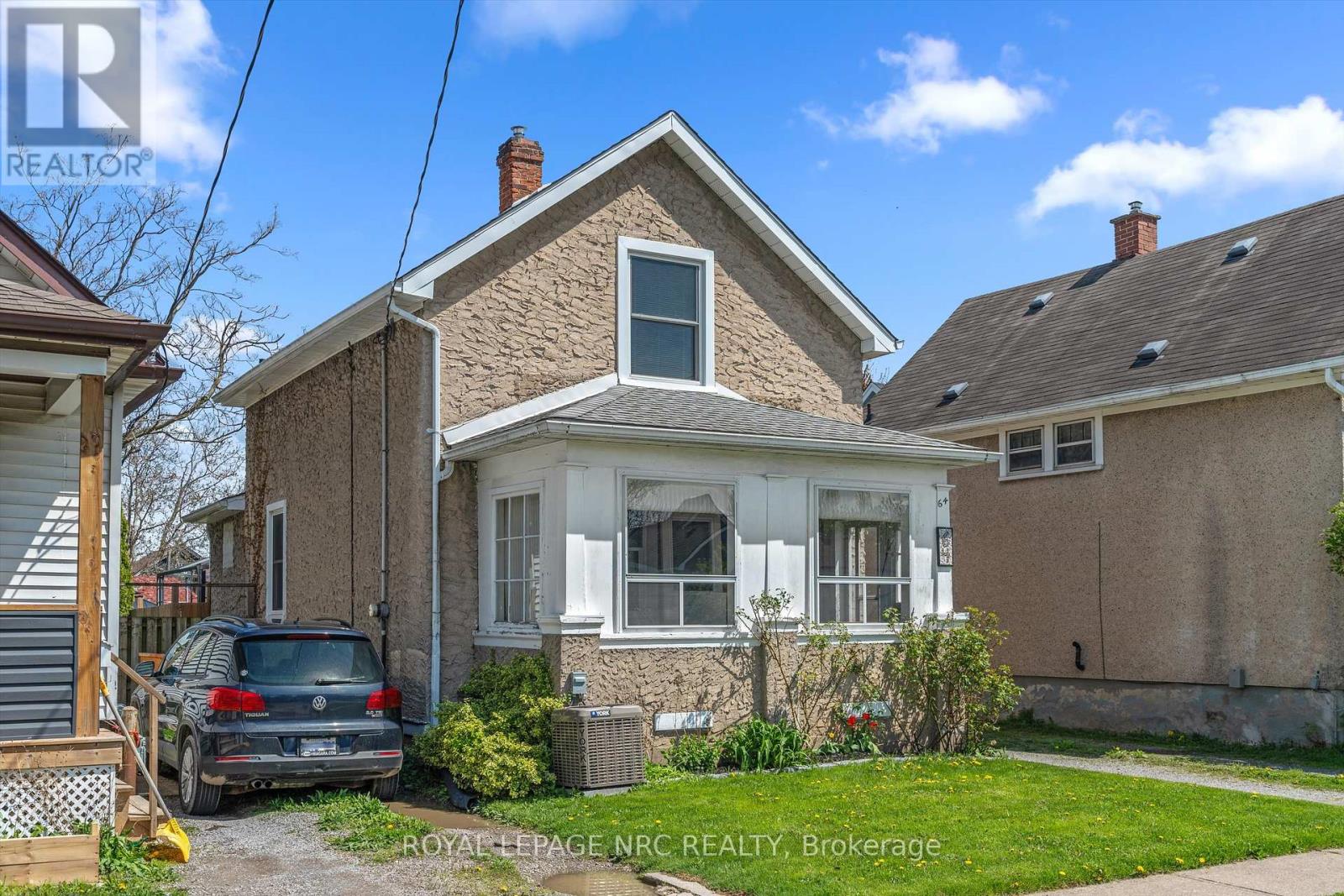 64 Haynes Avenue, St. Catharines, Ontario  L2R 3Z3 - Photo 2 - X12396133
