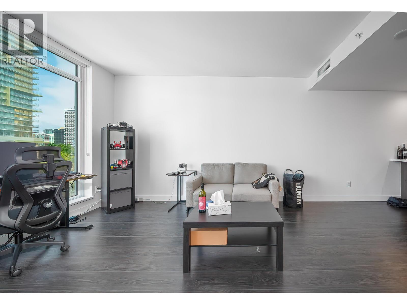 404 6398 Silver Avenue, Burnaby, British Columbia  V5H 0K7 - Photo 8 - R3043901