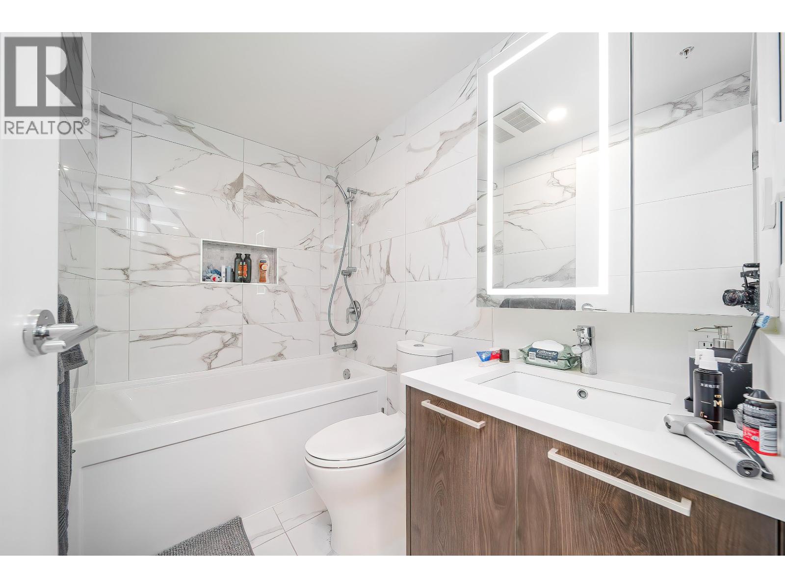 404 6398 Silver Avenue, Burnaby, British Columbia  V5H 0K7 - Photo 10 - R3043901