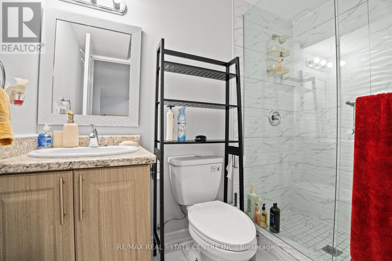 1 Astrantia Way, Brampton, Ontario  L6X 1P3 - Photo 28 - W12396112