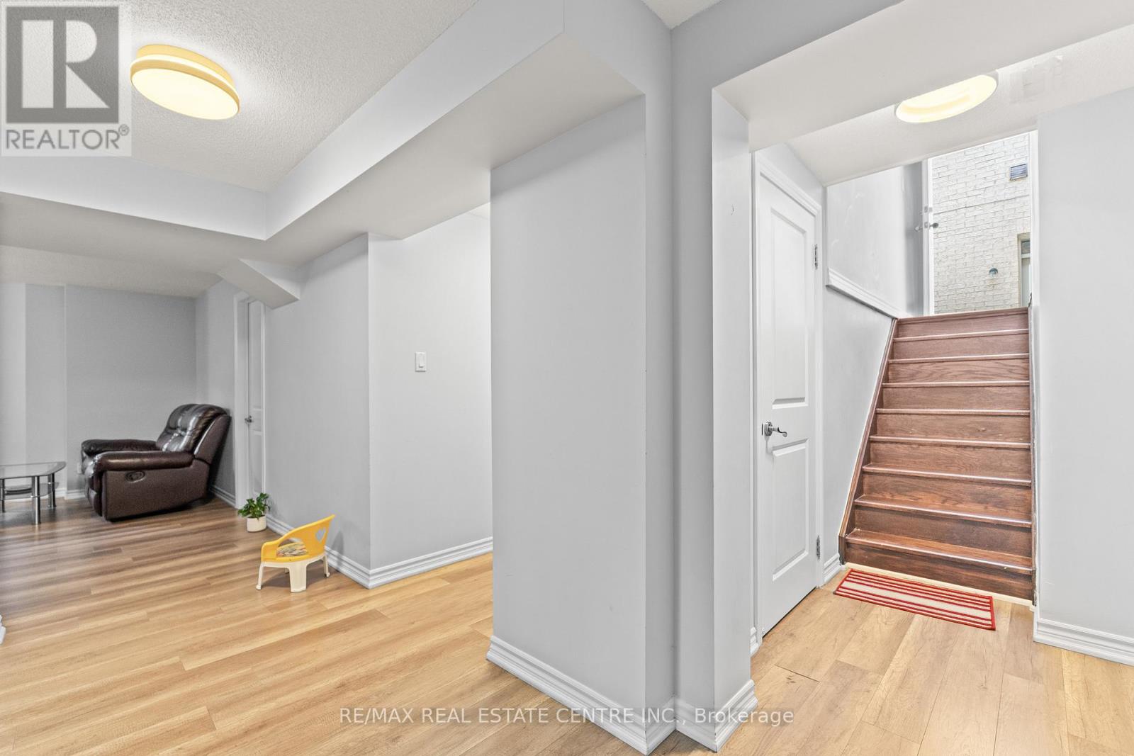 1 Astrantia Way, Brampton, Ontario  L6X 1P3 - Photo 30 - W12396112