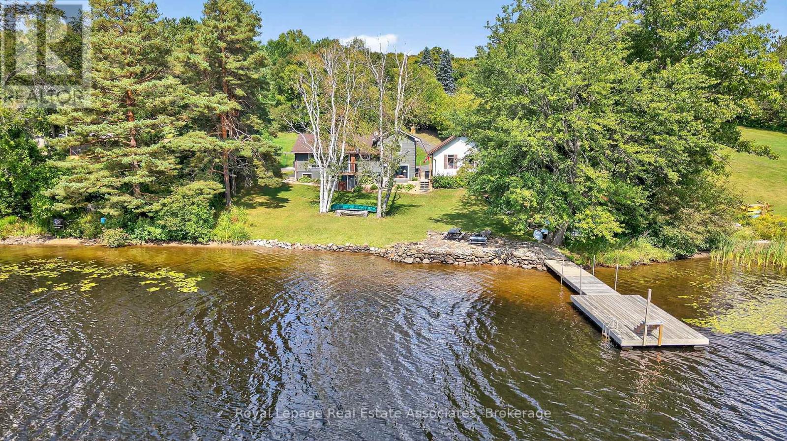 389 Falcon Road, Huntsville, Ontario  P1H 1N3 - Photo 3 - X12396120
