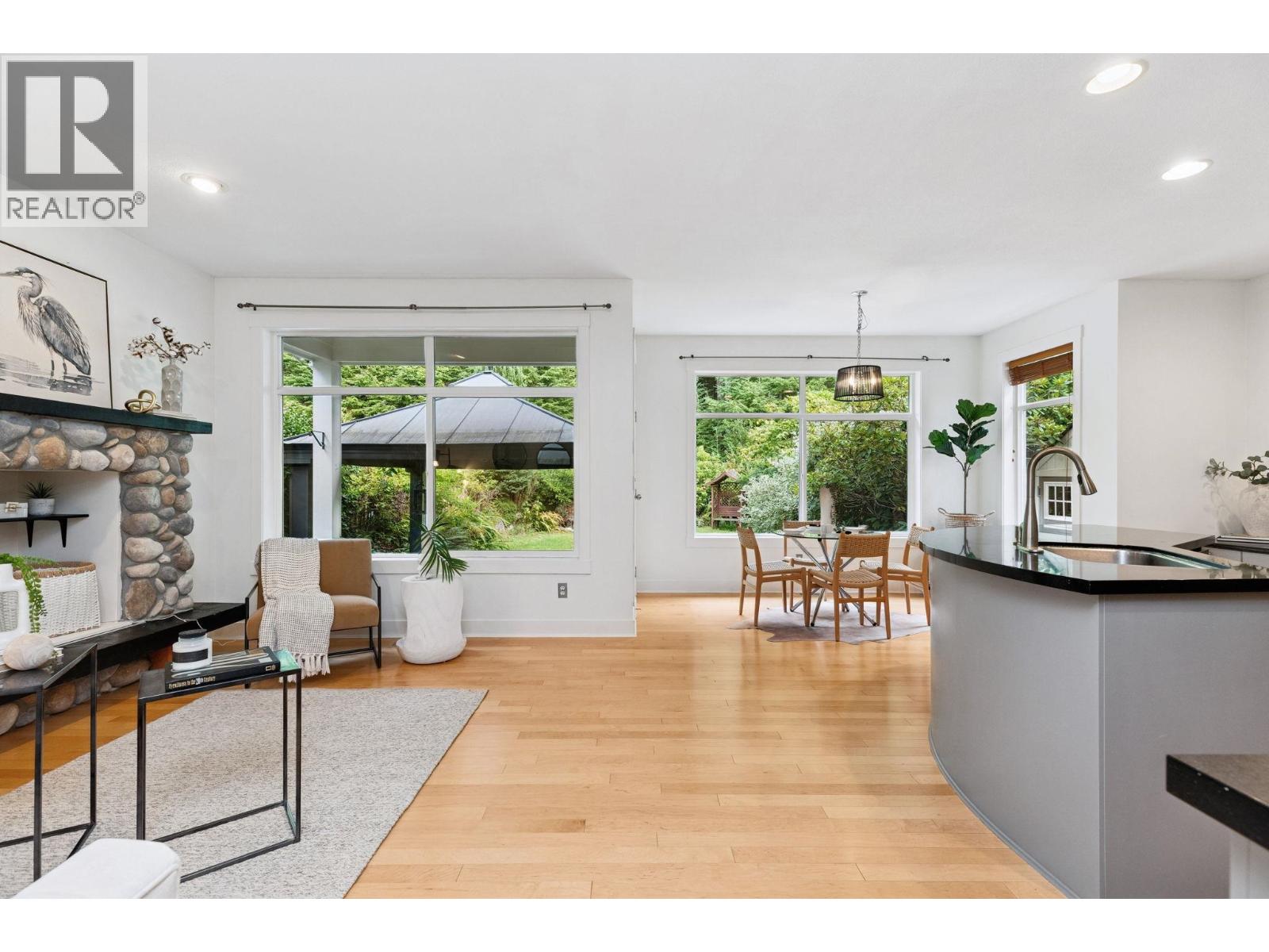 1855 Parkway Boulevard, Coquitlam, British Columbia  V3E 3L4 - Photo 24 - R3045540