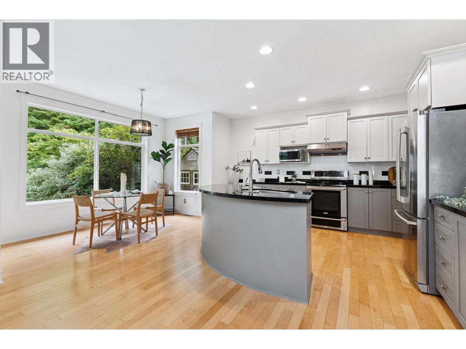1855 Parkway Boulevard, Coquitlam, British Columbia  V3E 3L4 - Photo 15 - R3045540