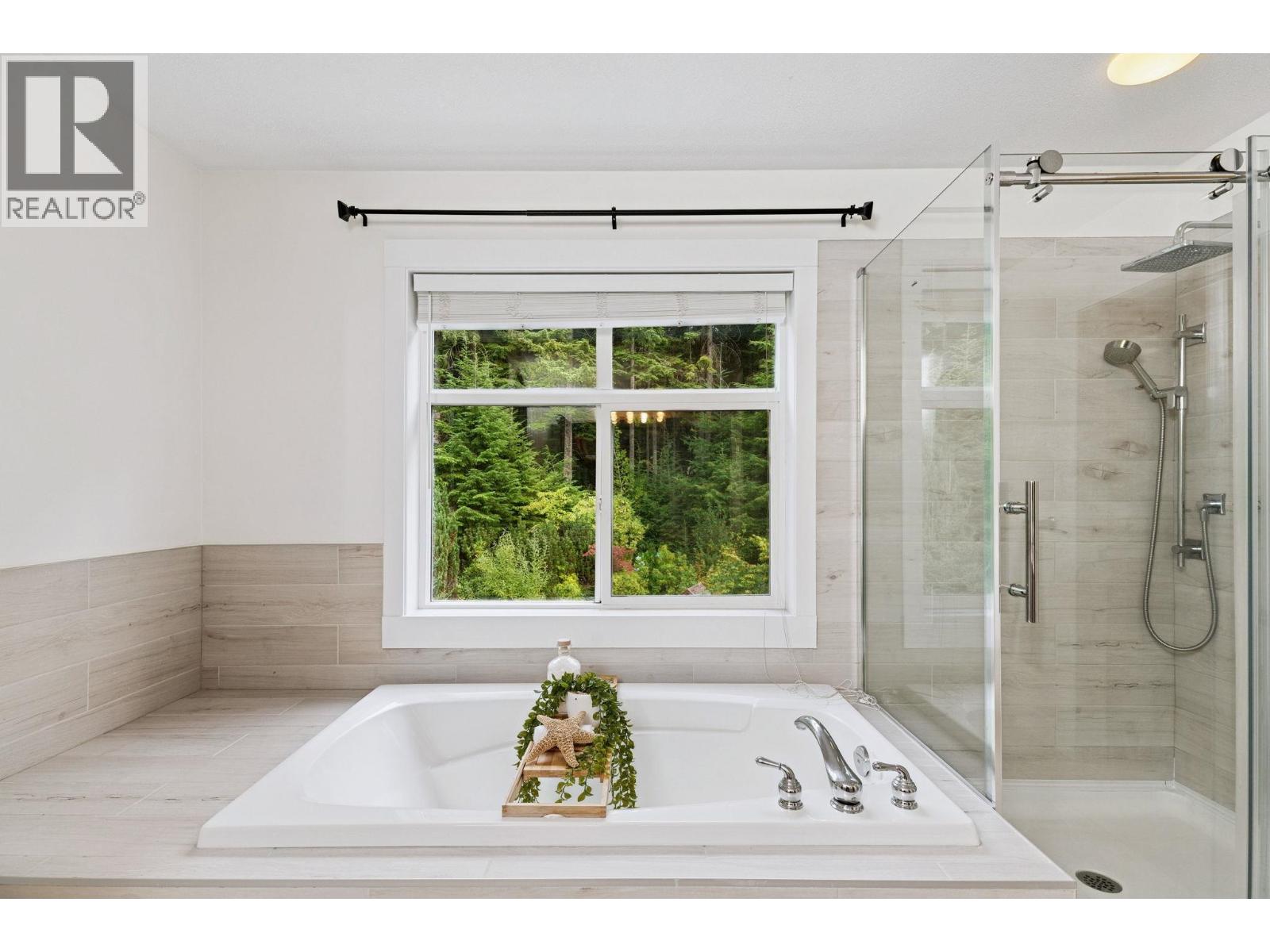 1855 Parkway Boulevard, Coquitlam, British Columbia  V3E 3L4 - Photo 29 - R3045540