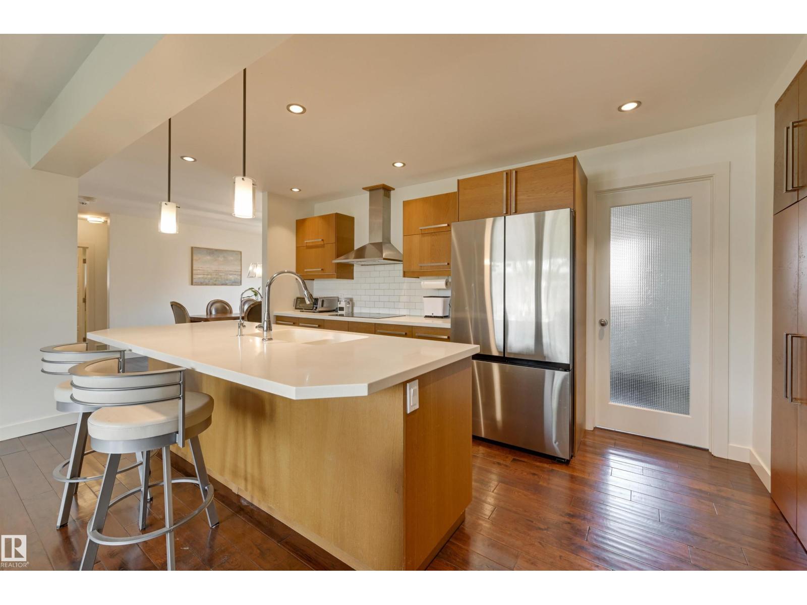 9715 143a St Nw, Edmonton, Alberta  T5N 2S8 - Photo 11 - E4457143