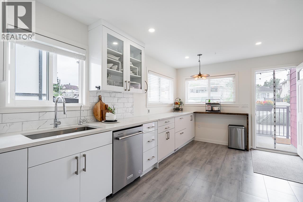 1712 E 34 Avenue, Vancouver, British Columbia  V5P 1A3 - Photo 7 - R3045319
