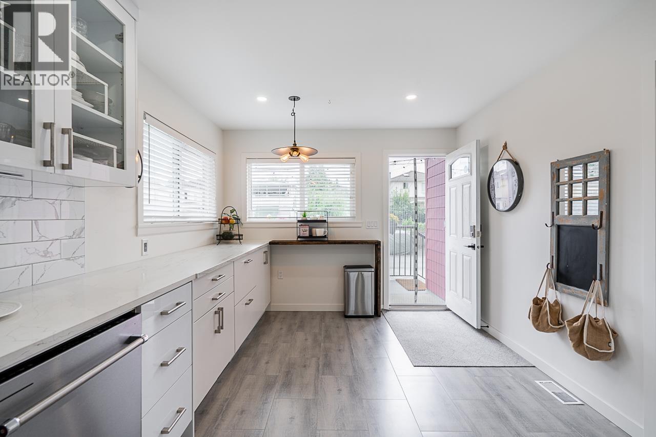 1712 E 34 Avenue, Vancouver, British Columbia  V5P 1A3 - Photo 8 - R3045319