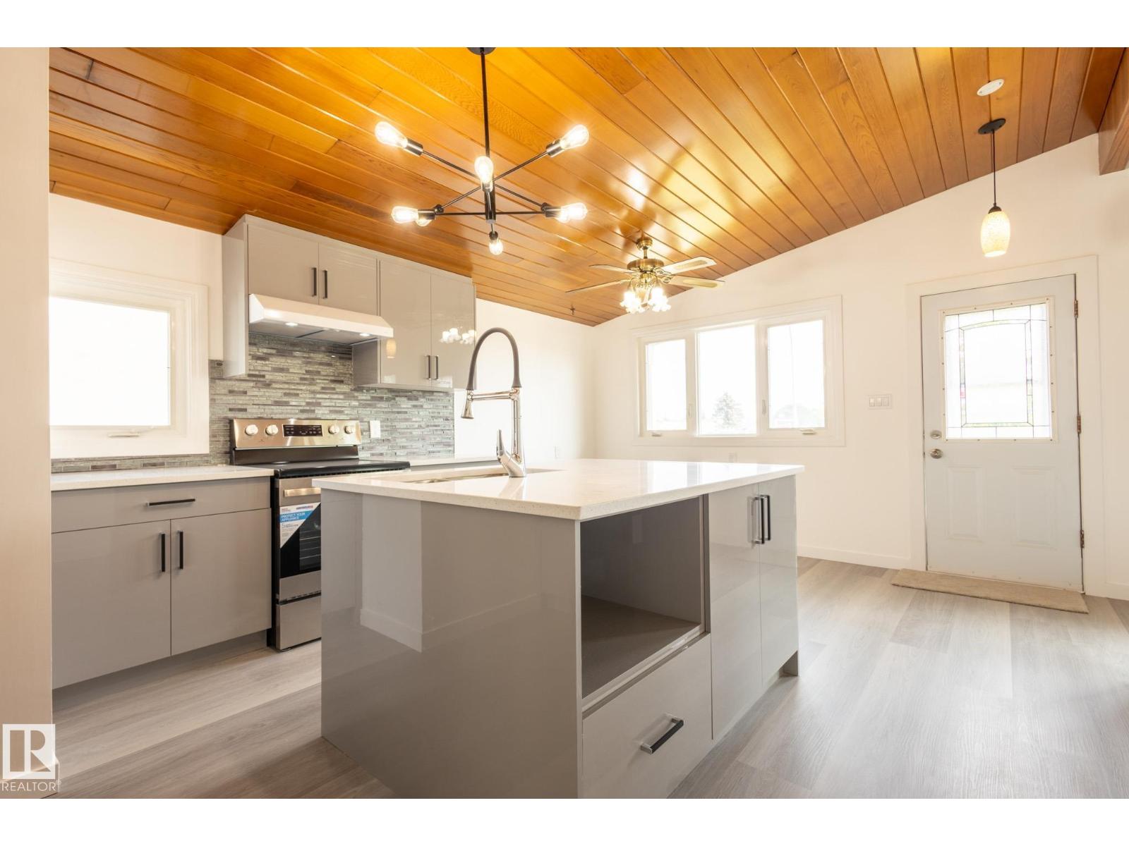 13340 94 St Nw, Edmonton, Alberta  T5E 3V8 - Photo 3 - E4457145