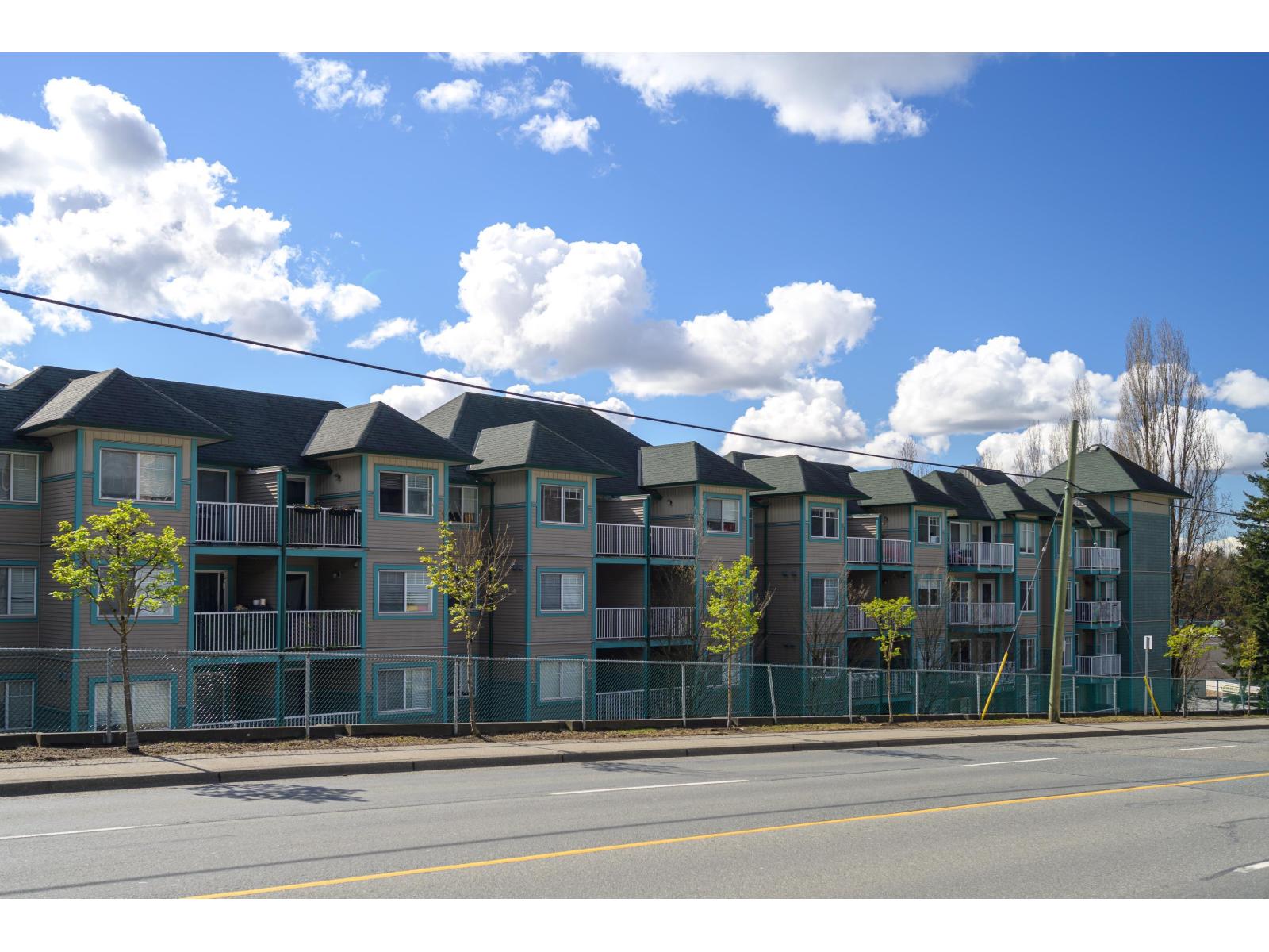 312 33960 OLD YALE ROAD, Abbotsford, British Columbia