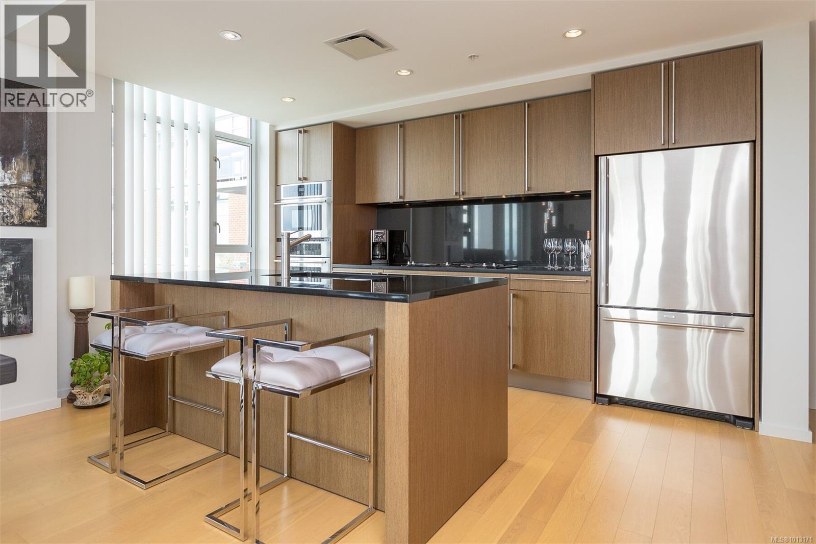 510 100 Saghalie Rd, Victoria, British Columbia  V9A 0A1 - Photo 12 - 1013171