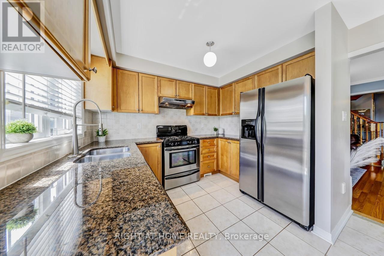108 King William Crescent, Richmond Hill (Langstaff), Ontario  L4B 4T1 - Photo 10 - N12390417