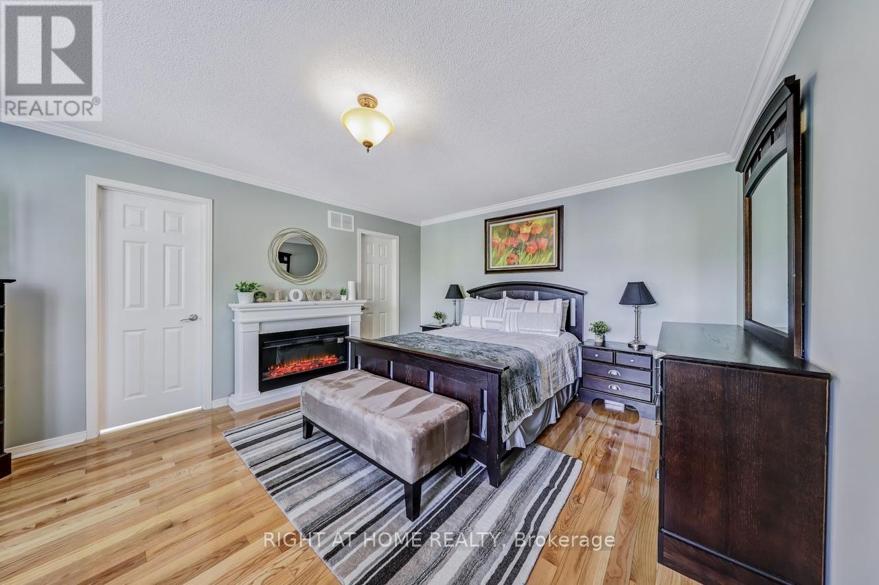 108 King William Crescent, Richmond Hill (Langstaff), Ontario  L4B 4T1 - Photo 16 - N12390417