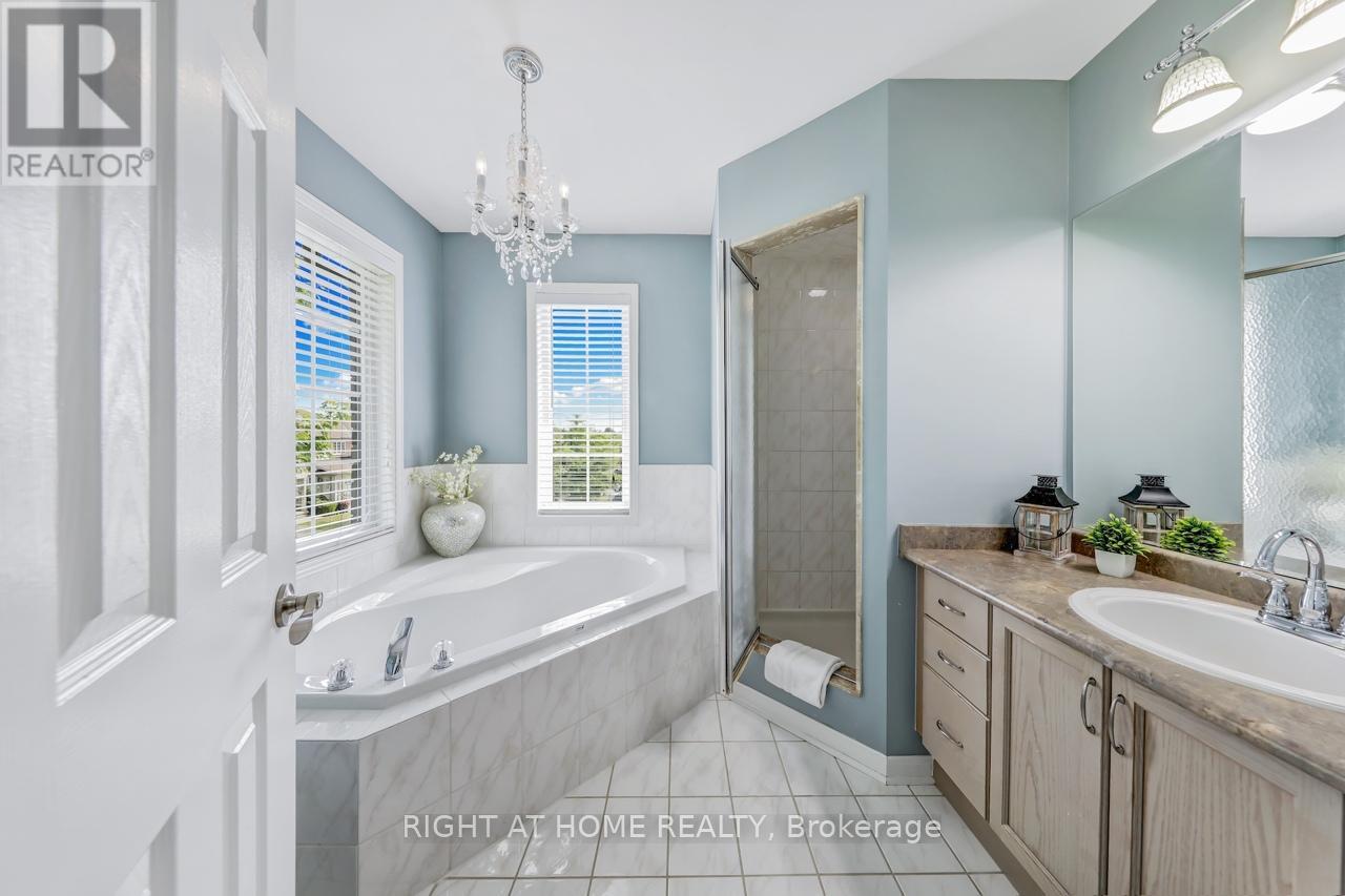 108 King William Crescent, Richmond Hill (Langstaff), Ontario  L4B 4T1 - Photo 17 - N12390417