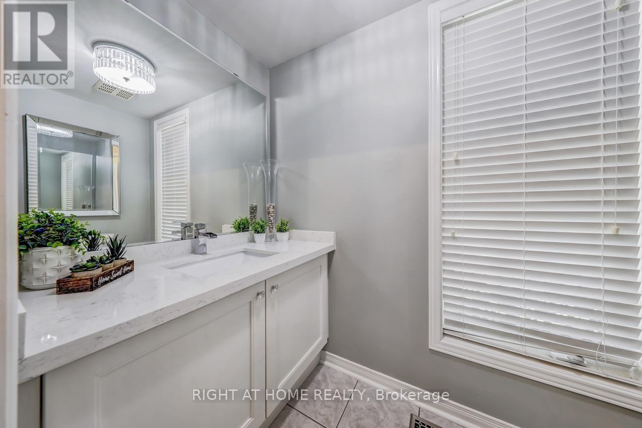 108 King William Crescent, Richmond Hill (Langstaff), Ontario  L4B 4T1 - Photo 12 - N12390417