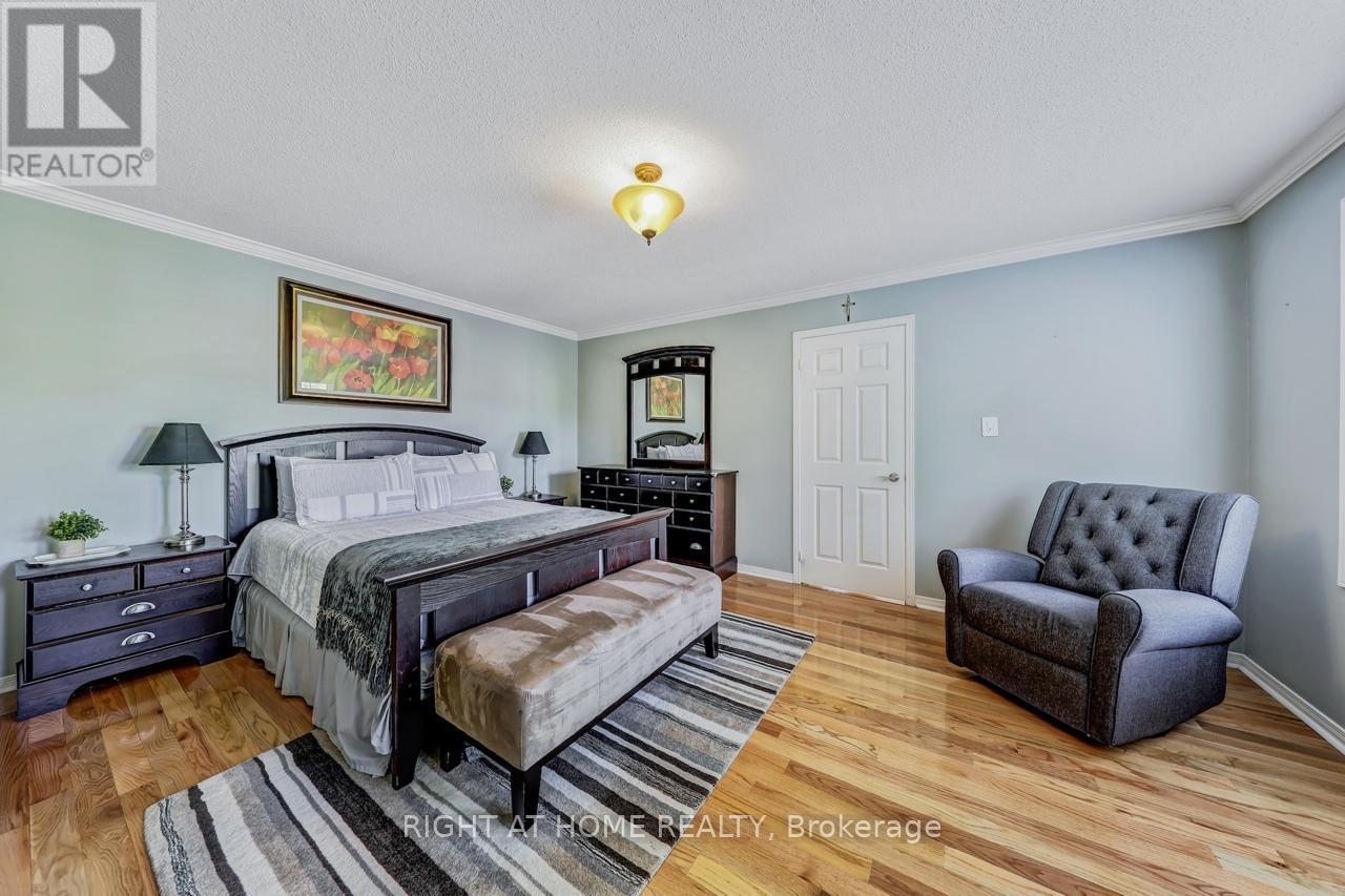 108 King William Crescent, Richmond Hill (Langstaff), Ontario  L4B 4T1 - Photo 15 - N12390417