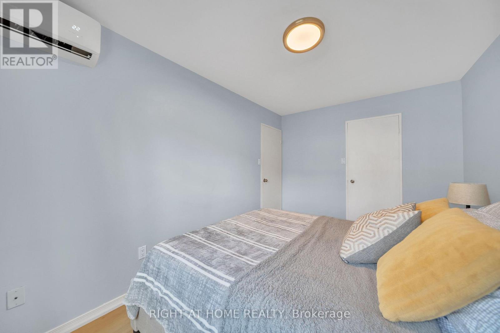 132 - 1058 Falgarwood Drive, Oakville, Ontario  L6H 2P3 - Photo 20 - W12347066
